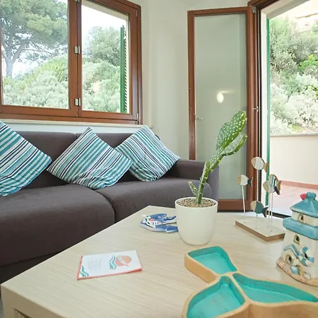 Holiday home Con Vista Mare E Parcheggio Giglio Porto